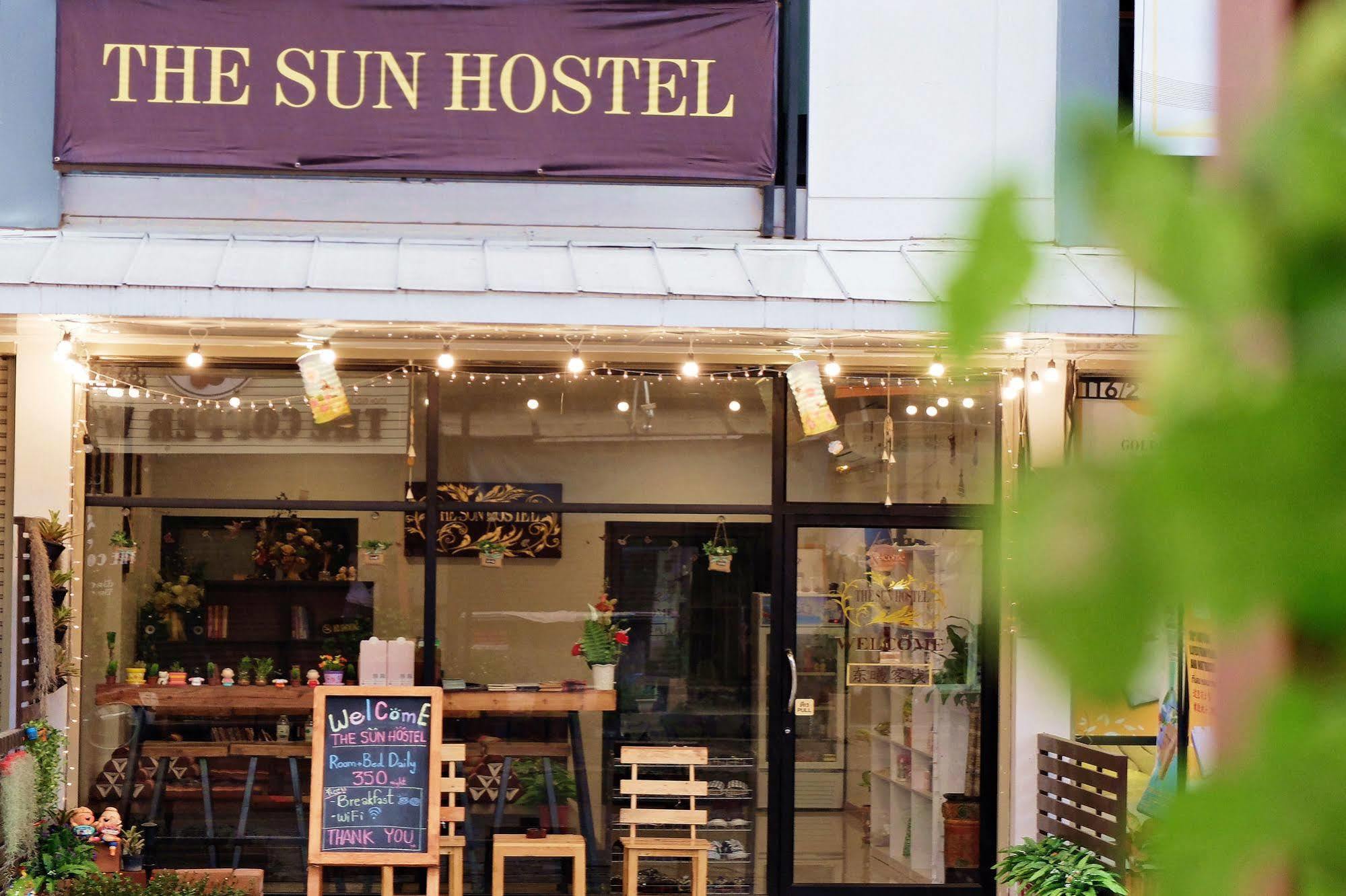 The Sun Hostel Chiang Mai Eksteriør billede